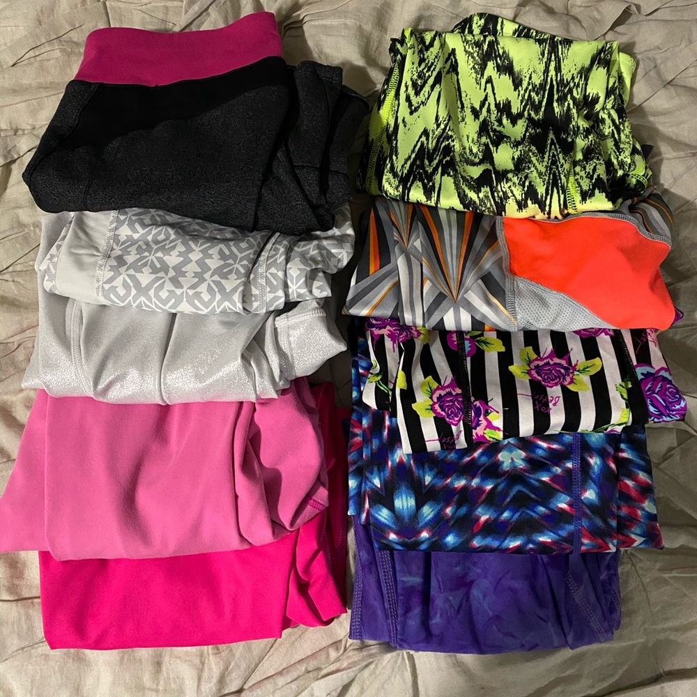 Various brand size Small cropped workout leggings